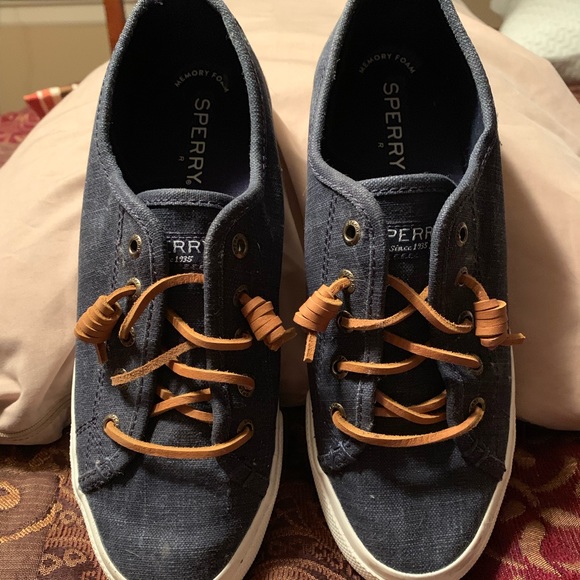 Sperry’s - Picture 2 of 3